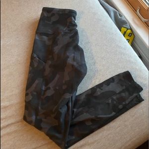 black and grey camo leggings